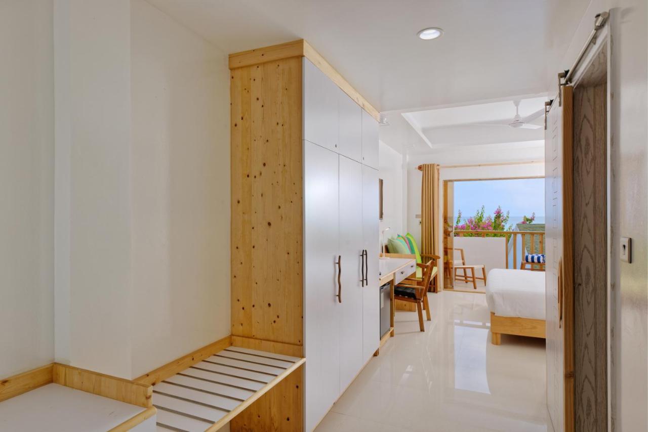 Luau Inn, Maldives 3*