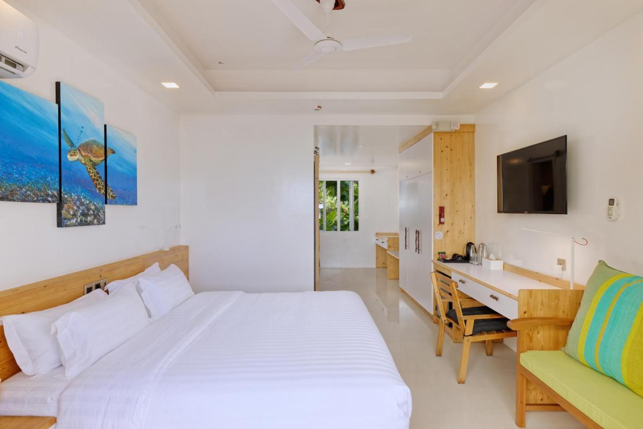 Luau Inn, Maldives Fulidhoo