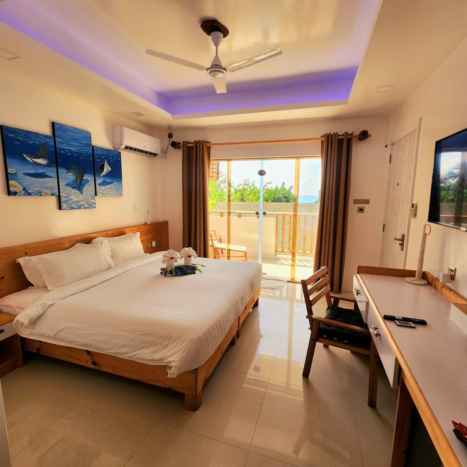 Luau Inn, Maldives Pensiune 3*