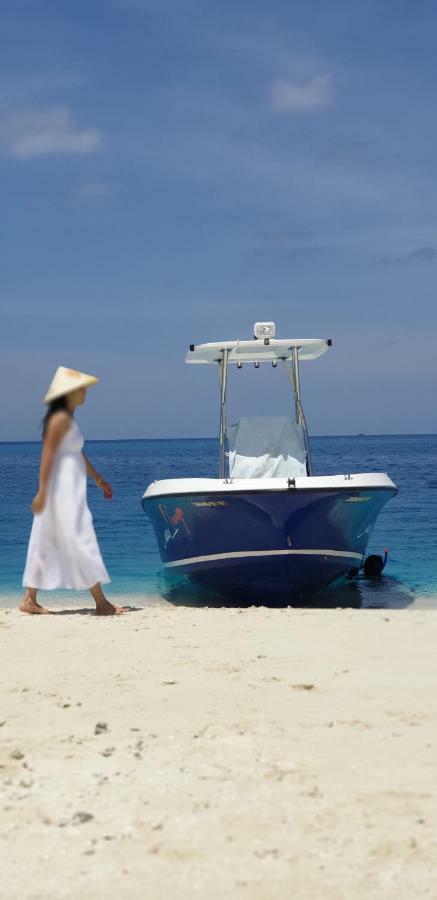 Luau Inn, Maldives Fulidhoo
